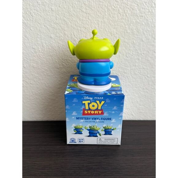 Disney Pixar Toy Story Alien Mystery Vinyl Figure - Ball - Picture 3 of 5